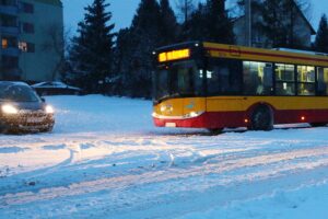 08.02.2021. Kielce. Trudne warunki na drogach / Wiktor Taszłow / Radio Kielce