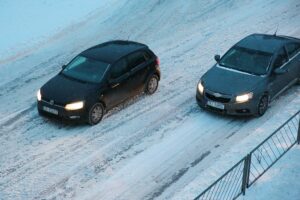 08.02.2021. Kielce. Trudne warunki na drogach / Wiktor Taszłow / Radio Kielce