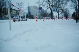 08.02.2021. Kielce. Trudne warunki na drogach / Wiktor Taszłow / Radio Kielce