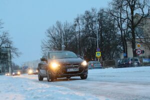 08.02.2021. Kielce. Trudne warunki na drogach / Wiktor Taszłow / Radio Kielce