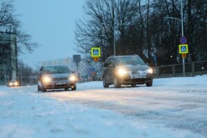 08.02.2021. Kielce. Trudne warunki na drogach / Wiktor Taszłow / Radio Kielce