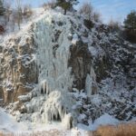 09.02.2021. Kielce. Lodospad na Skałce Geologów na Kadzielni / Wiktor Taszłow / Radio Kielce