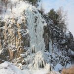 09.02.2021. Kielce. Lodospad na Skałce Geologów na Kadzielni / Wiktor Taszłow / Radio Kielce