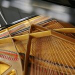 Radio Kielce. Studio GRAM. Fortepian koncertowy PETROF / Wiktor Taszłow / Radio Kielce