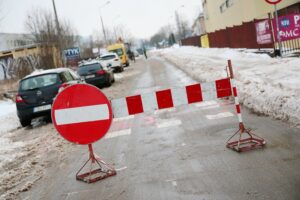 09.02.2021. Kielce. Awaria wodociągu przy ulicy Artwińskiego / Wiktor Taszłow / Radio Kielce