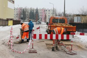 10.02.2021. Kielce. Zamknięta ulica Artwińskiego / Wiktor Taszłow / Radio Kielce