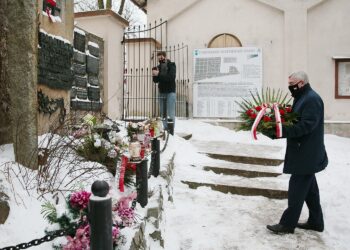 10.02.2021. Kielce. Rocznica masowych deportacji ludności polskiej w głąb ZSRR. Na zdjęciu: Andrzej Bętkowski - marszałek województwa świętokrzyskiego / Wiktor Taszłow / Radio Kielce