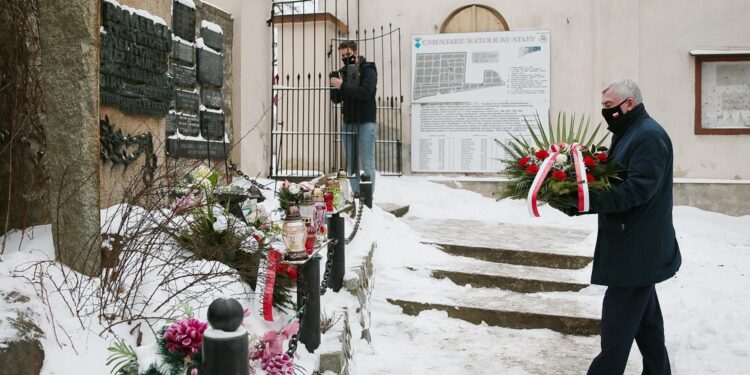 10.02.2021. Kielce. Rocznica masowych deportacji ludności polskiej w głąb ZSRR. Na zdjęciu: Andrzej Bętkowski - marszałek województwa świętokrzyskiego / Wiktor Taszłow / Radio Kielce