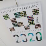 12.02.2021. Kielce. Wystawa „Dwanaście kalendarzy, dwunastu artystów 2010-2021” w BWA / Wiktor Taszłow / Radio Kielce