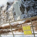 12.02.2021. Kielce. Lodospad na Skałce Geologów na Kadzielni / Wiktor Taszłow / Radio Kielce