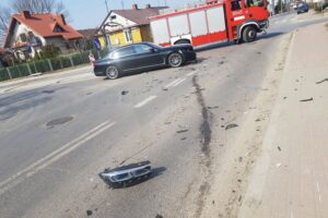 27.03.2021. Bełżyce. Wypadek z udziałem europosła Dominika Tarczyńskiego / lublin112.pl