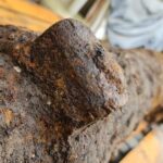 12.03.2021 Pińczów. Lufa od sowieckiej armaty wz. 27 wraz z zachowanym zamkiem śrubowym / Piotr Młynek / Radio TPI - Gramy dla Was