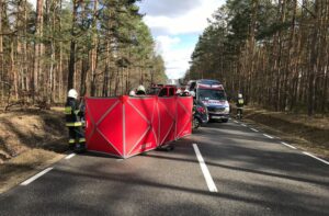 14.03.2021 Przybyszowy. Wypadek na drodze krajowej nr 42 / OSP KSRG Ruda Maleniecka