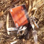 Śmieci na polach w okolicy Kuniowa / Katarzyna Mamzer / Radio Opole