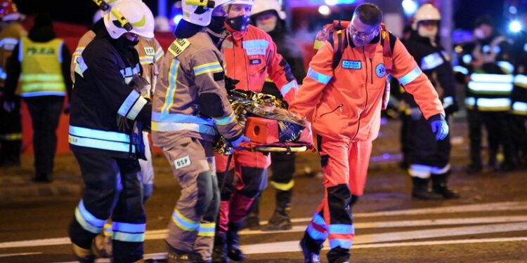 06.03.2021 Kaszyce. Tragiczny wypadek autobusu na autostradzie A4 / PAP/Darek Delmanowicz