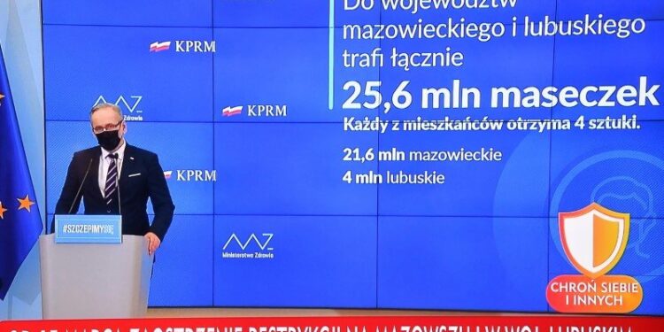 11.03.2021. Warszawa. Konferencja ministra zdrowia. Na zdjęciu: Adam Niedzielski - minister zdrowia / PAP/Radek Pietruszka