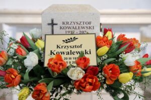 19.03.2021. Warszawa. Uroczystości pogrzebowe aktora Krzysztofa Kowalewskiego / PAP/Leszek Szymański