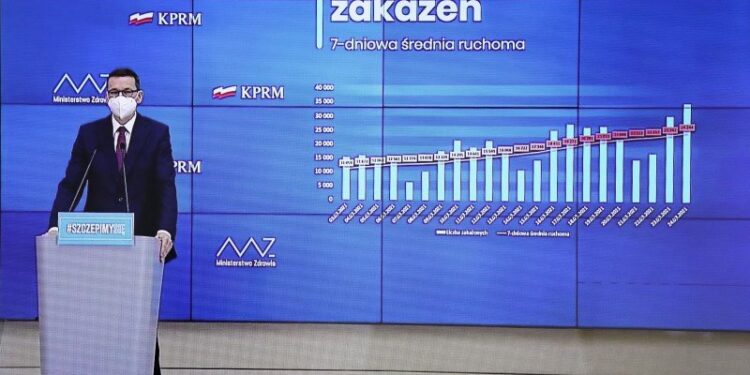 25.03.2021. Warszawa. Konferencja prasowa premiera i ministra zdrowia. Na zdjęciu: premier Mateusz Morawiecki / Paweł Supernak / PAP