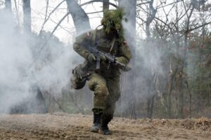 26.03.2021 Nowa Dęba. „Pętla taktyczna” świętokrzyskich terytorialsów / ppor. OT Daniel Woś / ŚBOT