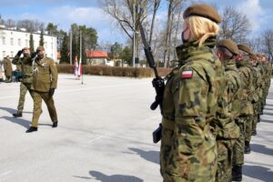 28.03.2021 Kielce. Przysięga żołnierzy WOT / ppor. OT Daniel Woś / 10. ŚBOT