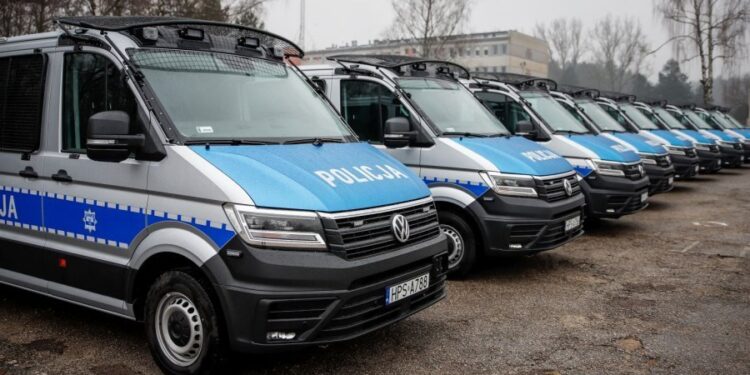 30.03.2021 Kielce. Nowe pojazdy świętokrzyskiej policji / swietokrzyska.policja.gov.pl