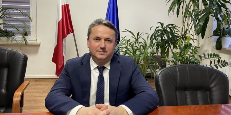 Na zdjęciu: Leszek Kopeć - burmistrz Staszowa / Fot. Grażyna Szlęzak - Radio Kielce