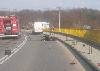 27.03.2021. Bałtów. Wypadek z udziałem motocyklistki / KPP w Ostrowcu Świętokrzyskim