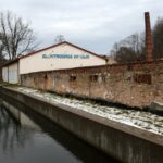 23.01.2021. Doły Biskupie. Elektrownia wodna „Witulin” / Robert Felczak / Radio Kielce