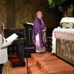 27.03.2021 Częstochowa. Jasna Góra. Msza w intencji tegorocznych maturzystów z diecezji sandomierskiej. Na zdjęciu (po prawej): biskup Krzysztof Nitkiewicz / ks. Wojciech Kania