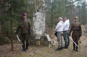 27.03.2021 Hucisko. Obchody 81. rocznicy starcia żołnierzy Oddziału Wydzielonego Wojska Polskiego z Niemcami / Marcin Marszałek / Radio Kielce