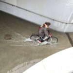 11.03.2021. Kielce. Zalane przejście podziemne pod rondem Herlinga-Grudzińskiego / Jarosław Kubalski / Radio Kielce