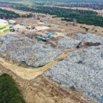 24.03.2021 Fałków. Składowisko odpadów / Jarosław Kubalski / Radio Kielce