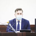 18.03.2021. Kielce. Sesja Rady Miasta Kielce. Na zdjęciu: Kamil Suchański - przewodniczący Rady Miasta Kielce / Jarosław Kubalski / Radio Kielce