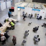 11.03.2021. Kielce. Szczepienia przeciw COVID-19 w szpitalu tymczasowym w Targach Kielce / Jarosław Kubalski / Radio Kielce