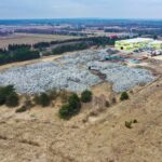 24.03.2021 Fałków. Składowisko odpadów / Jarosław Kubalsk / Radio Kielce