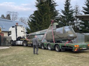 26.03.2021 Skarżysko-Kamienna. Transport śmigłowca SM-2 do Muzeum im. Orła Białego / Anna Głąb / Radio Kielce