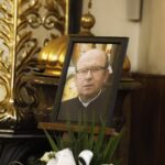 24.03.2021. Radoszyce. Uroczystości pogrzebowe ks. Adama Myszkowskiego / Jarosław Kubalski / Radio Kielce