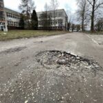 15.03.2021 Kielce. Parking i dojazd do ośrodka dla chorych na Alzheimera / Jarosław Kubalski / Radio Kielce