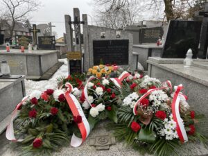 01.03.2021. Sandomierz. Obchody Narodowego Dnia Pamięci Żołnierzy Wyklętych. Na zdjęciu (od lewej): / Grażyna Szlęzak-Wójcik / Radio Kielce