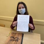 21.03.2021 Sandomierz. Chór „Kościuszko” podczas próby. Na zdjęciu uczennica Aleksandra Kwietniewska / Grażyna Szlęzak-Wójcik / Radio Kielce