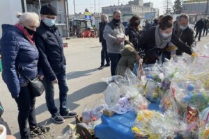 27.03.2021. Sandomierz. Wielkanocny kiermasz dla Bartusia / Grażyna Szlęzak-Wójcik / Radio Kielce