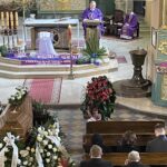 08.03.2021. Jędrzejów. Uroczystości pogrzebowe dr Leszka Kani / Ewa Pociejowska-Gawęda / Radio Kielce