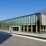 04.03.2021. Busko-Zdrój. Tężnia i dom zdrojowy / Marta Gajda / Radio Kielce