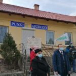 16.03.2021 Szczaworyż. Spotkanie mieszkańców dotyczące likwidacji przychodni / Marta Gajda / Radio Kielce