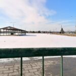 23.03.2021. Pińczów. Targowisko przy ulicy Targowej / Marta Gajda / Radio Kielce