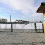 23.03.2021. Pińczów. Targowisko przy ulicy Targowej / Marta Gajda / Radio Kielce