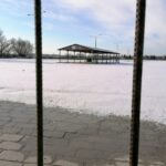 23.03.2021. Pińczów. Targowisko przy ulicy Targowej / Marta Gajda / Radio Kielce