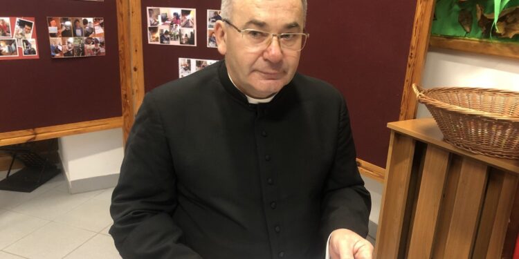 Na zdjęciu: ks. Bogusław Pitucha - dyrektor Caritas Diecezji Sandomierskiej / Grażyna Szlęzak-Wójcik / Radio Kielce