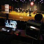 08.03.2021 Kielce. Koncert „Z zachwytu dla Pań" w Zespole Państwowych Szkół Muzycznych w Kielcach. Łukasz Gaj i zespół Strauss Ensemble / Jarosław Kubalski / Radio Kielce