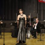 08.03.2021 Kielce. Koncert „Z zachwytu dla Pań" w Zespole Państwowych Szkół Muzycznych w Kielcach. Renata Drozd i zespół Strauss Ensemble / Jarosław Kubalski / Radio Kielce